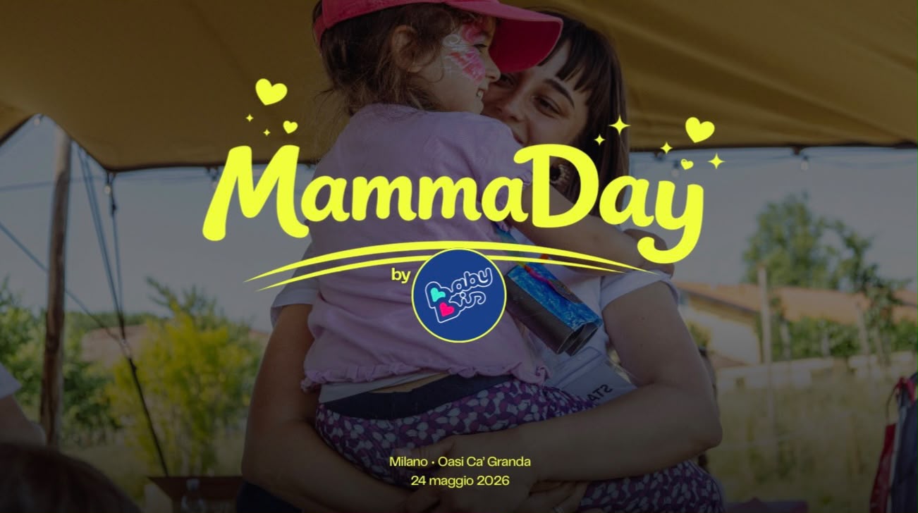 MammaDay by BabyBis: una mamma abbraccia la sua bambina. Milano, Oasi Ca’ Granda, 24 maggio 2026.
